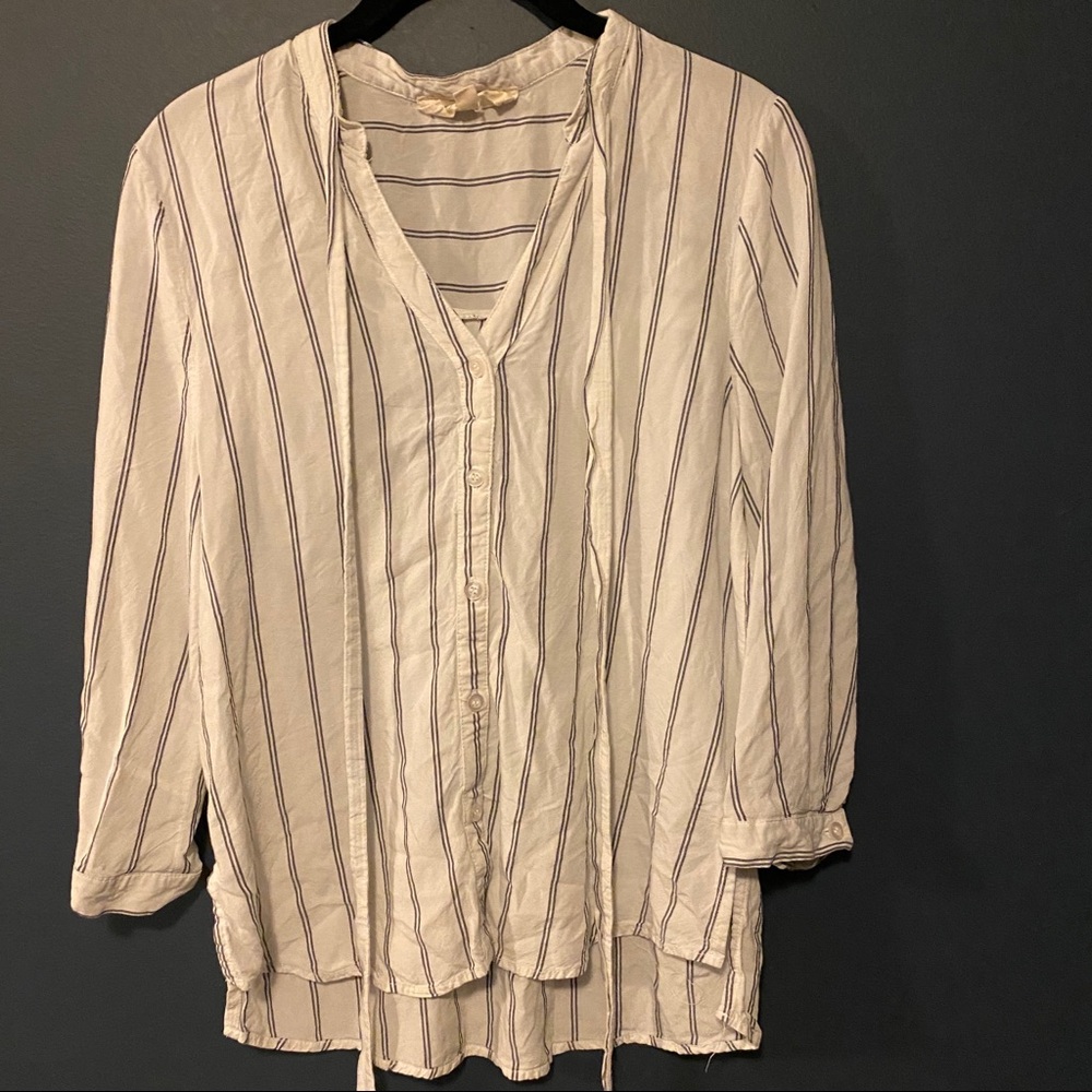 🍭 Light & Airy Striped Layering top w/ front tie